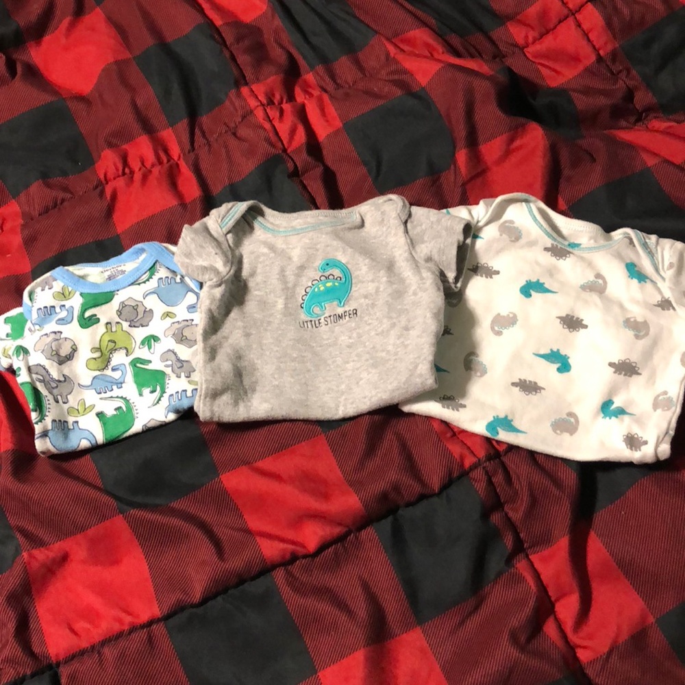 0/3 months onesies